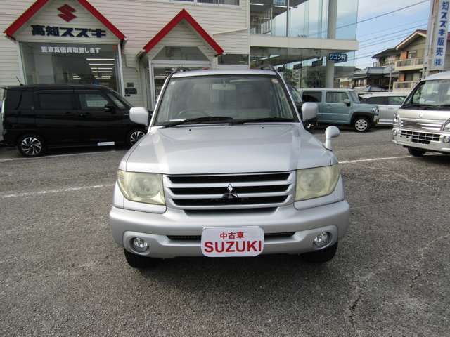 Mitsubishi Pajero iO 4
