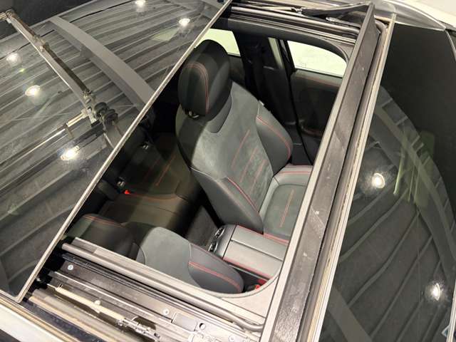 Mercedes-Benz GLA-Class 8