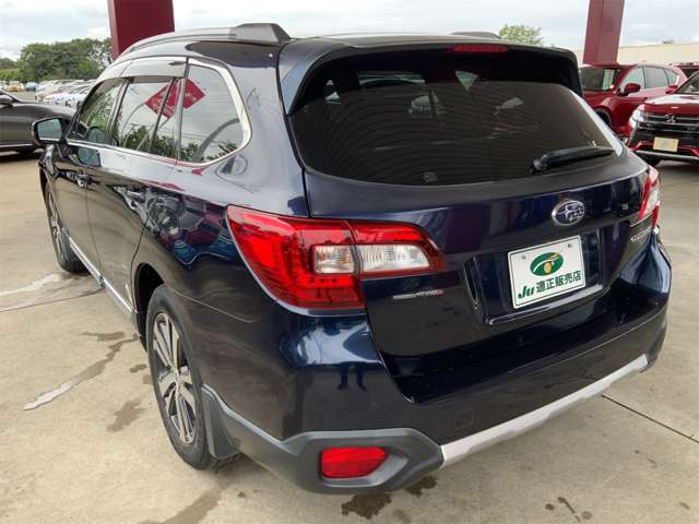 Subaru Legacy Outback 11