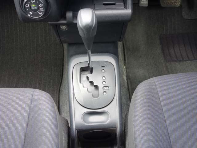 Toyota Probox Van 11