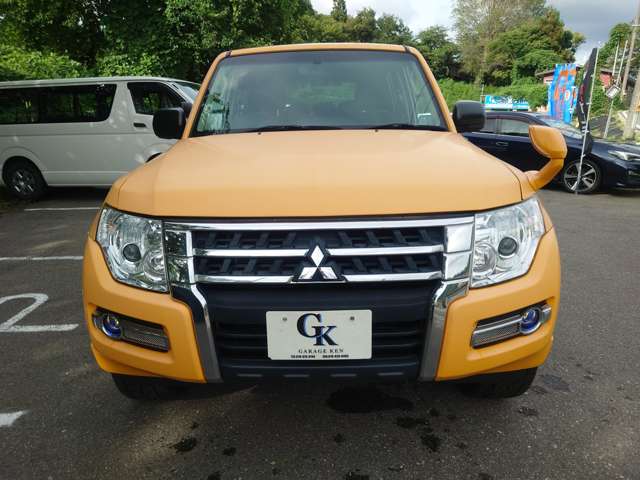 Mitsubishi Pajero 8
