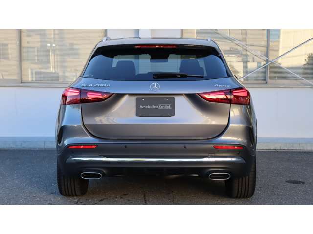 Mercedes-Benz GLA-Class 11