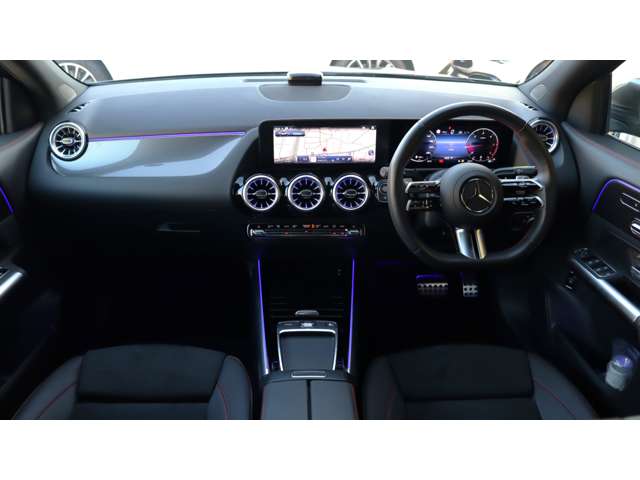 Mercedes-Benz GLA-Class 5