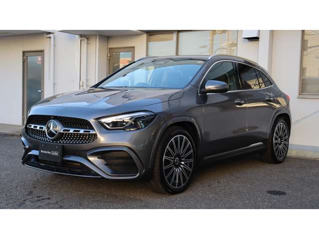 Mercedes-Benz GLA-Class 8