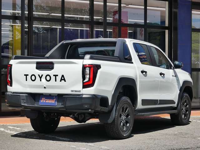 Toyota Hilux 3