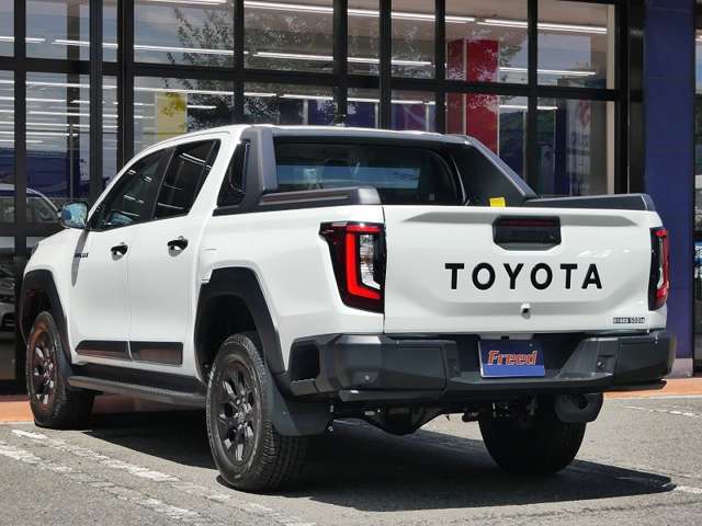 Toyota Hilux 7