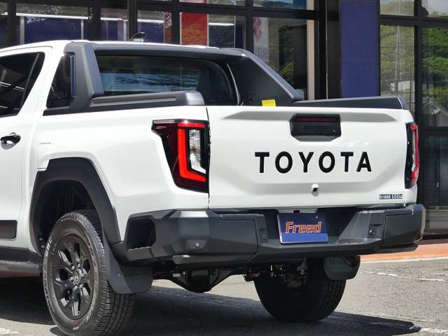 Toyota Hilux 9