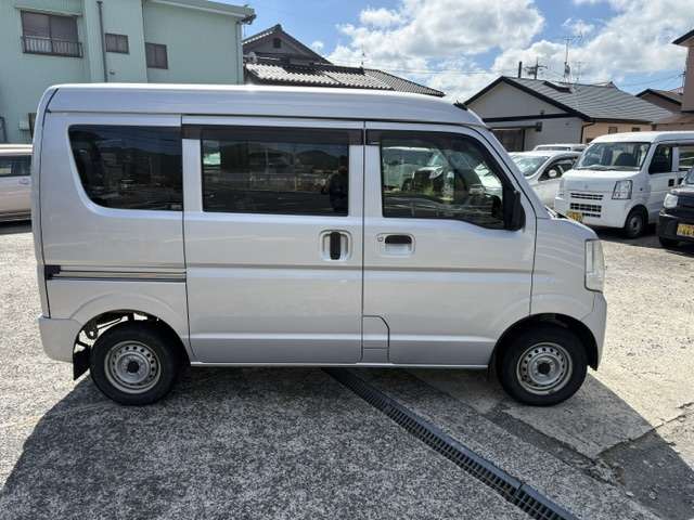 Suzuki Every 12
