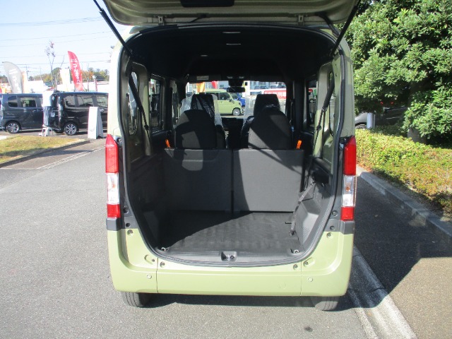 Honda N-VAN 9