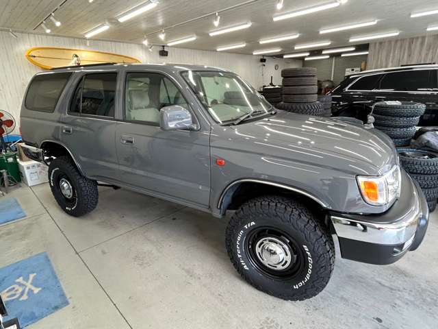 Toyota Hilux Surf 4