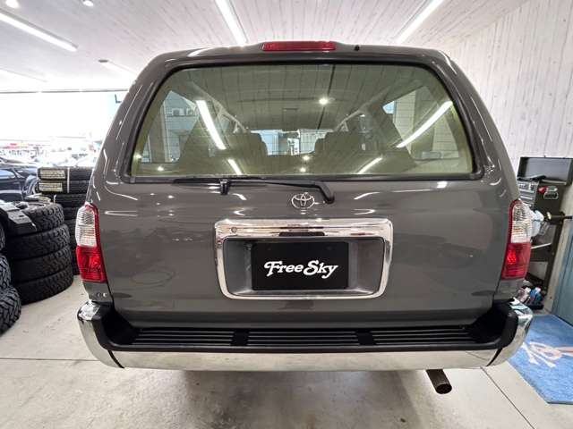 Toyota Hilux Surf 9