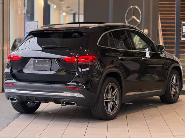 Mercedes-Benz GLA-Class 4