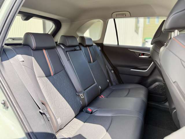 Toyota RAV4 6