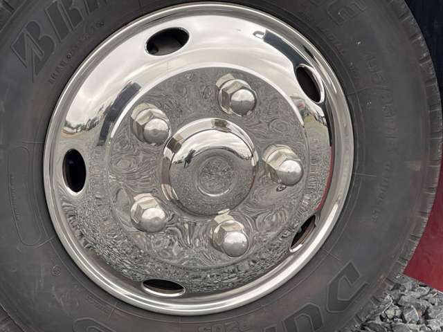 Mitsubishi Fuso Canter 11