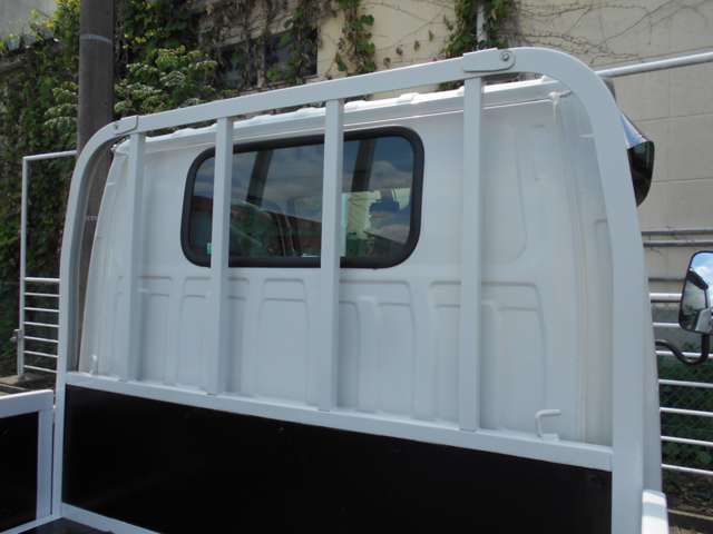 Isuzu Elf 11