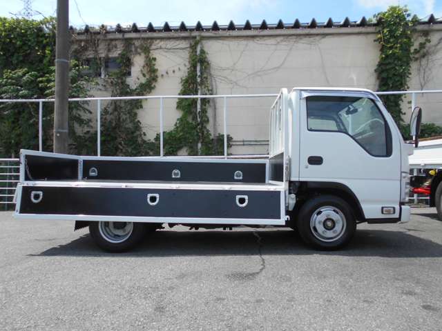 Isuzu Elf 5