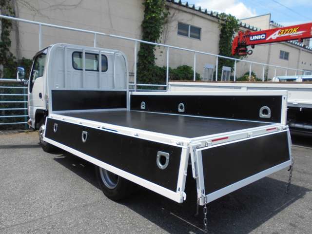 Isuzu Elf 10