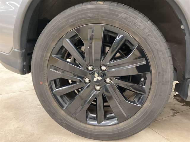 Mitsubishi RVR 12