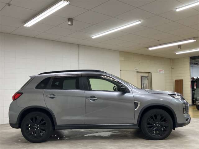 Mitsubishi RVR 4