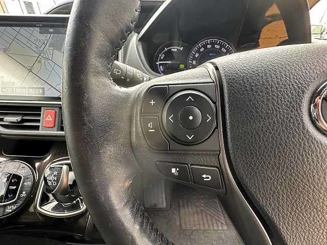 Toyota Esquire 5