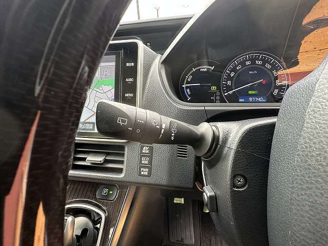 Toyota Esquire 7