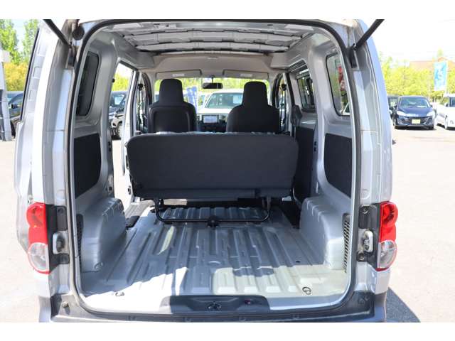 Mitsubishi Delica Van 12