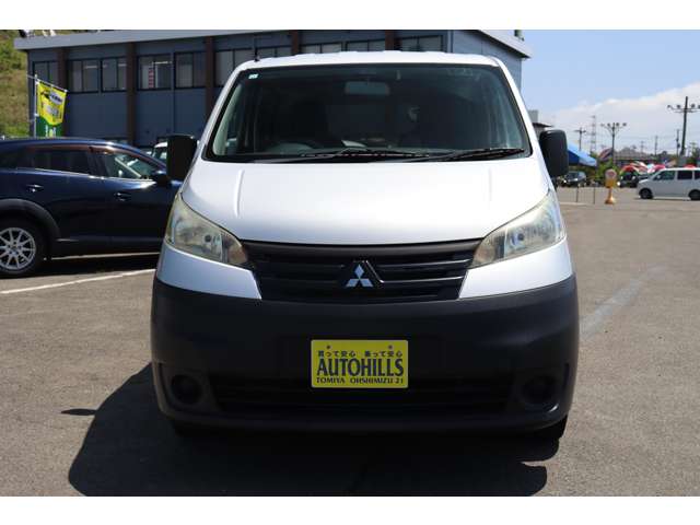 Mitsubishi Delica Van 3
