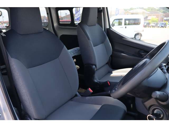 Mitsubishi Delica Van 9
