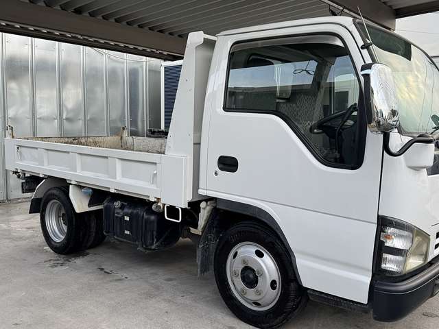 Isuzu Elf 8
