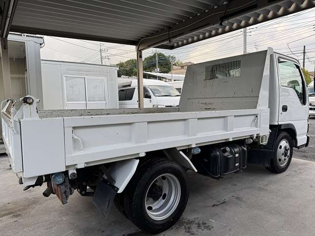 Isuzu Elf 9