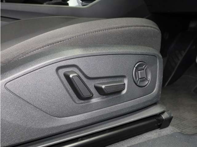 Audi Q3 12