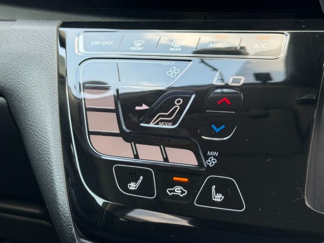 Mitsubishi eK X 12
