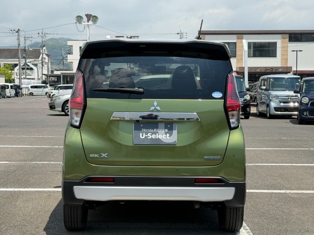 Mitsubishi eK X 6