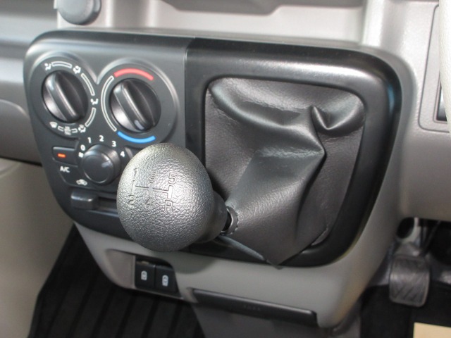 Suzuki Every 12