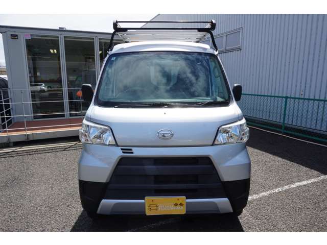 Daihatsu Hijet Cargo 3