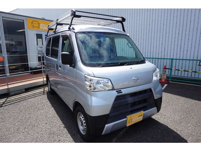 Daihatsu Hijet Cargo 4