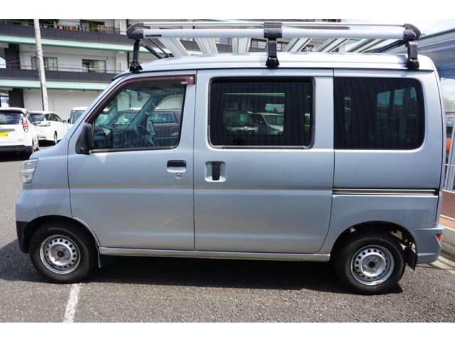 Daihatsu Hijet Cargo 5