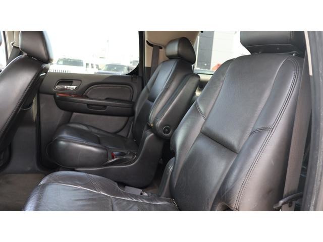 Cadillac エスカレード 4