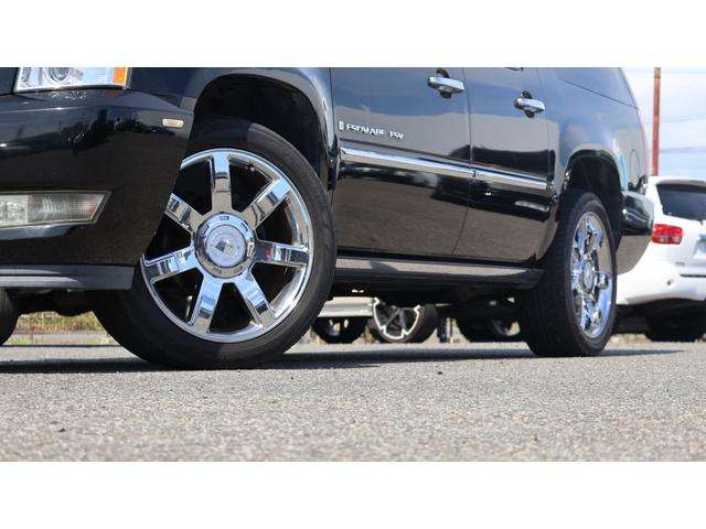 Cadillac エスカレード 6