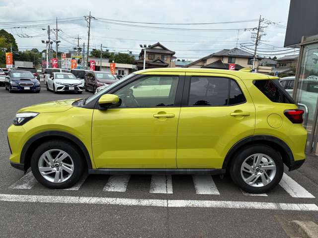 Daihatsu Rocky 12
