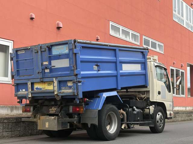 Isuzu Elf 2