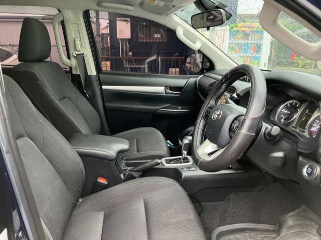 Toyota Hilux 6