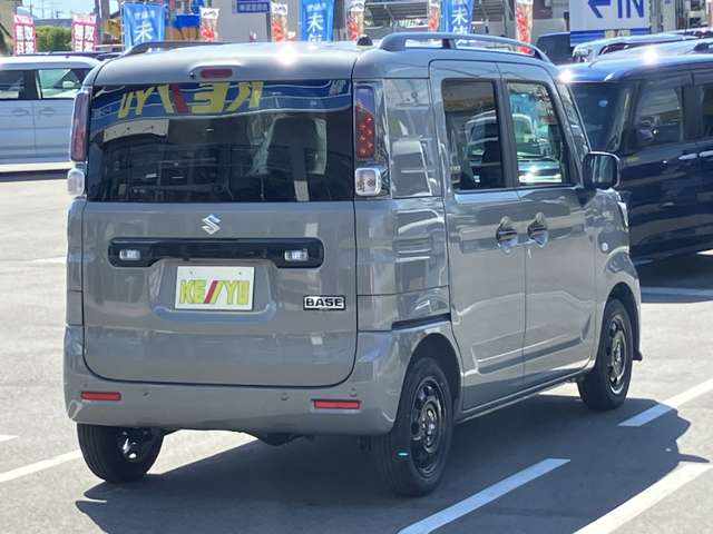 Suzuki Spacia Base 5