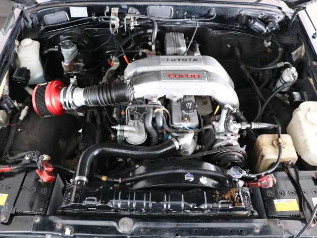 Toyota Land Cruiser 60 11