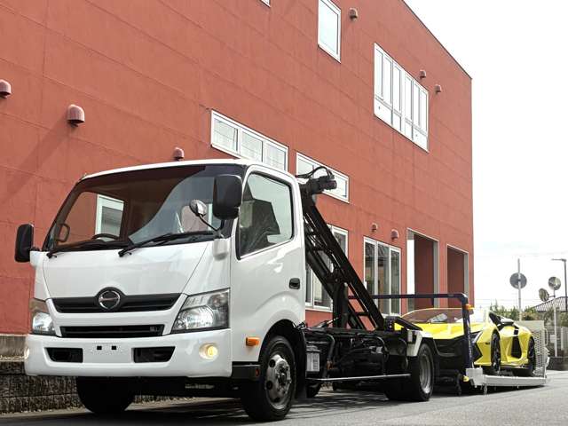 Hino Dutro 3