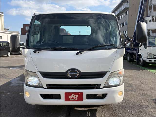 Hino Dutro 10