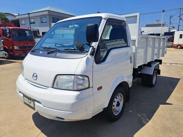Mazda Bongo Truck 3