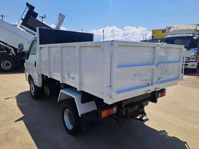 Mazda Bongo Truck 6