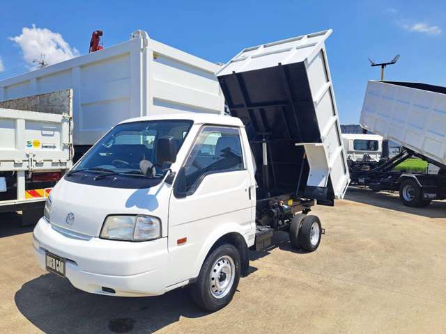Mazda Bongo Truck 9