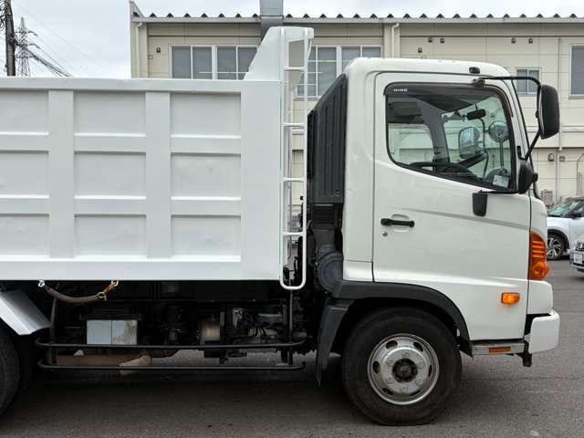 Hino Ranger 7
